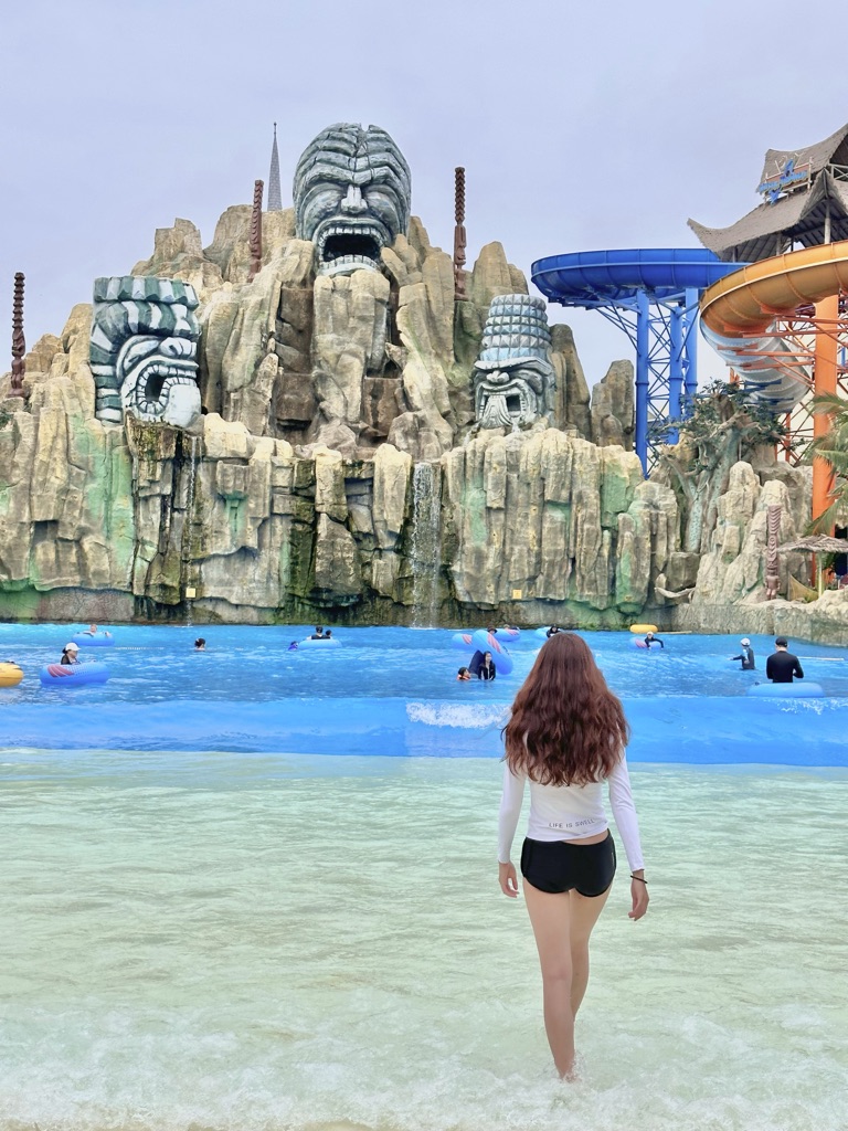 【富國島景點推薦】珍珠奇幻樂園Vinwonders Phu Quoc｜越南版迪士尼！水陸設施一次滿足！大海龜水族館美人魚表演秀